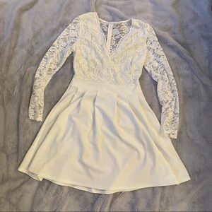 White lace long sleeve dress